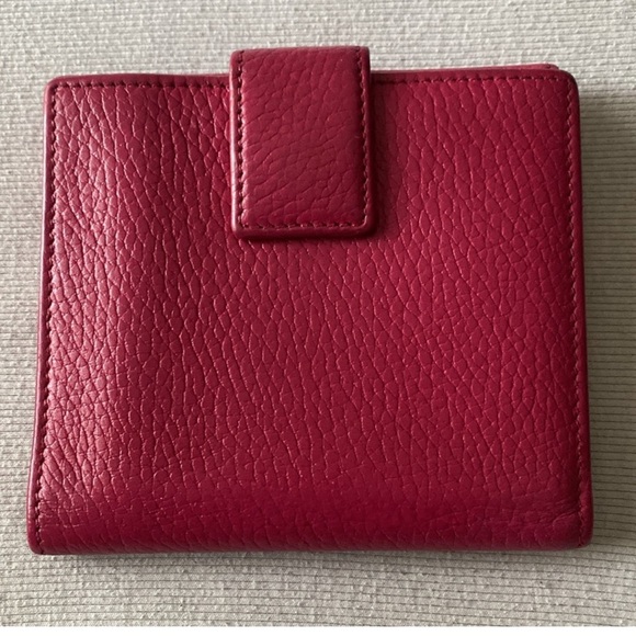 GUCCI PINK COMPACT WALLET - Picture 2 of 11